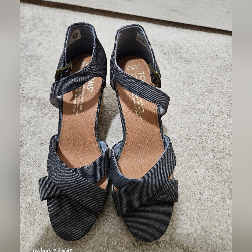 toms wedge sandals